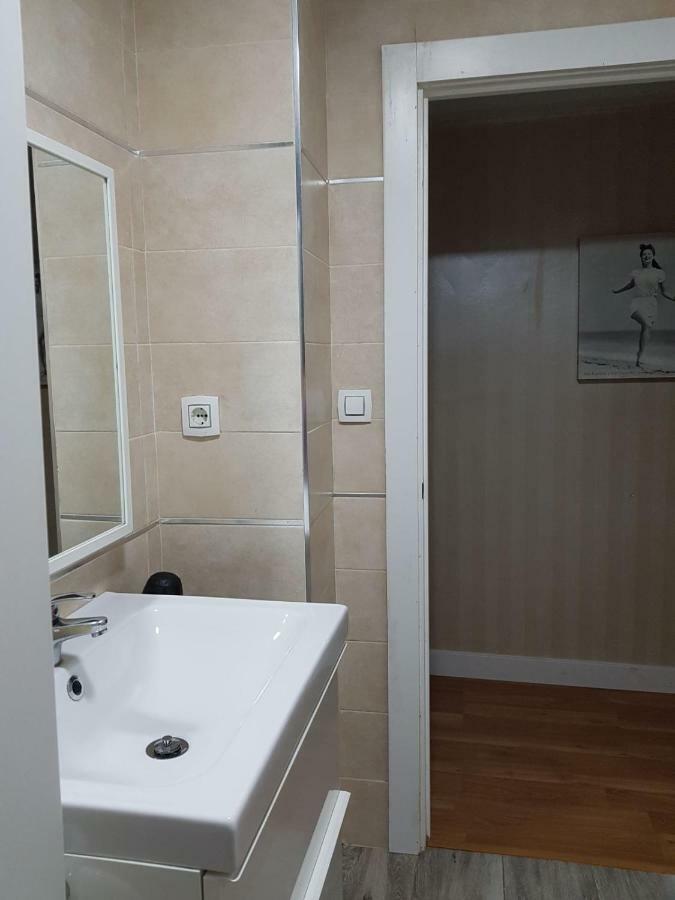 דירות מאלגה Apartamento Los Marmoles מראה חיצוני תמונה